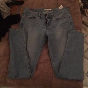 Levi super skinny jeans